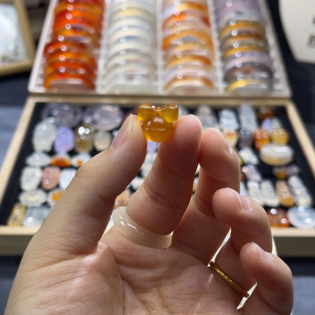 玛瑙/玉髓未镶嵌颈饰