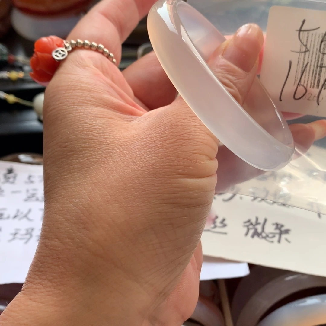 手镯玛瑙/玉髓未镶嵌56