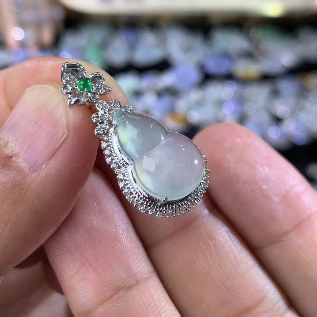 翡翠18K金镶嵌吊坠(不含链)