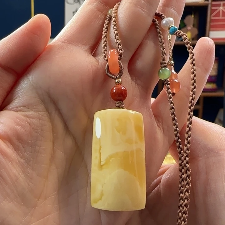 蜜蜡吊坠(赠链)未镶嵌