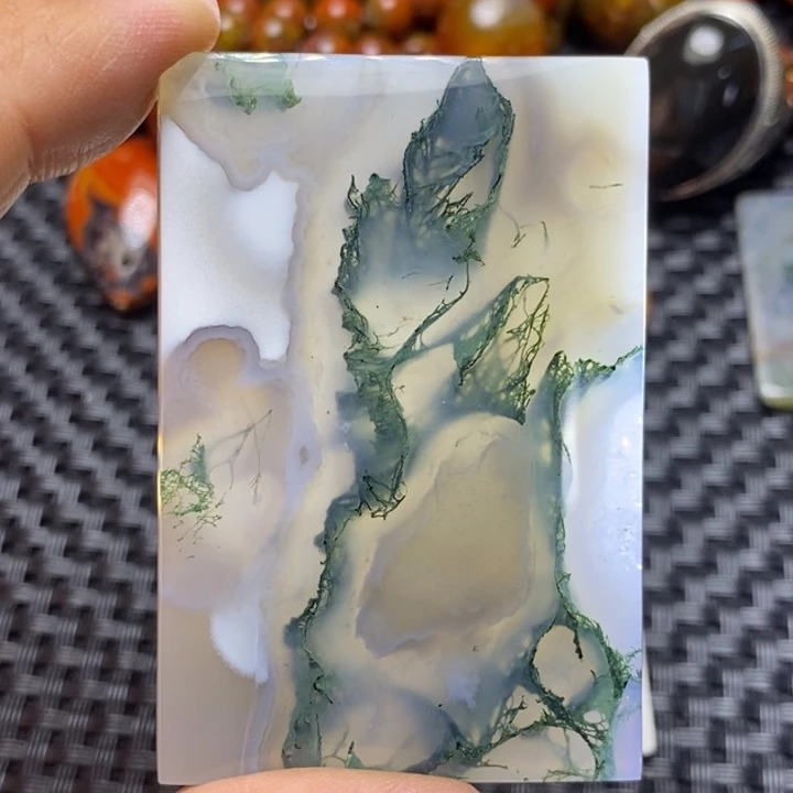 玛瑙/玉髓颈饰未镶嵌路*