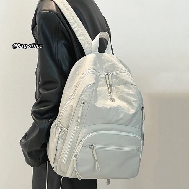 轻便日系书包女色防泼水多兜电脑通勤双肩包大学生上课旅游背包