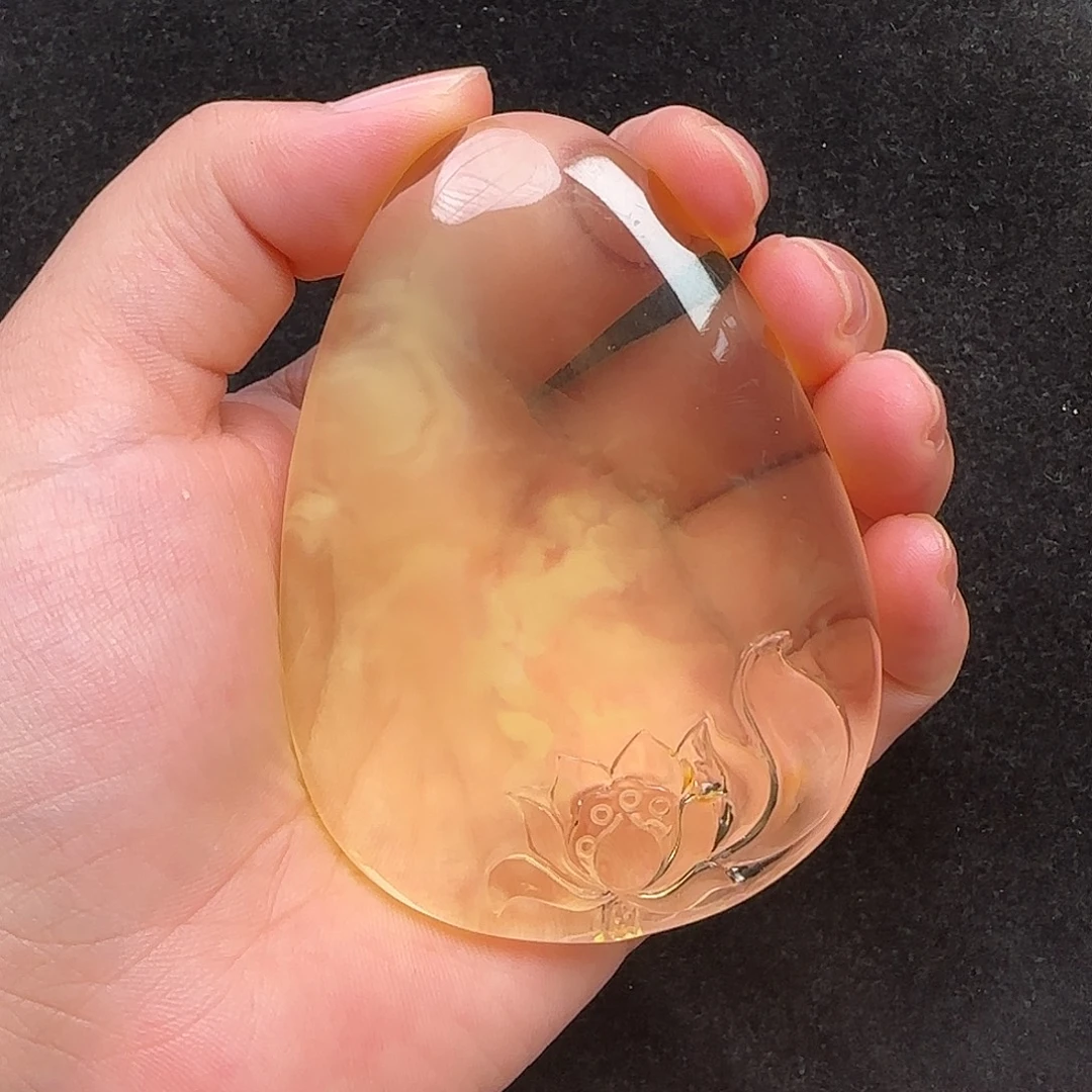 蜜蜡未镶嵌珠宝奇石
