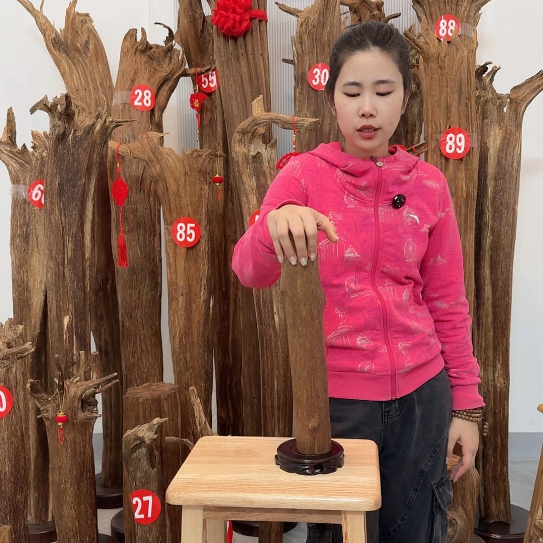 沉香碎屑沉香原材料