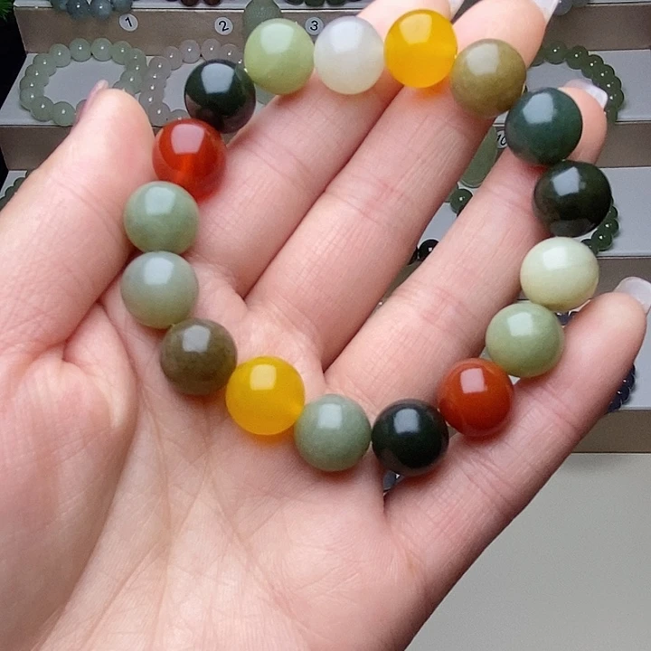 和田玉未镶嵌手串