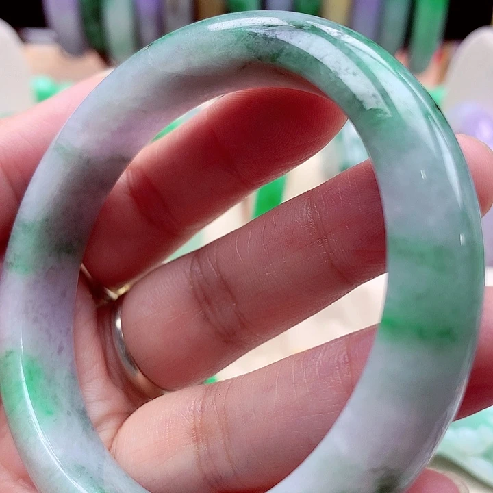 翡翠未镶嵌手镯翡翠