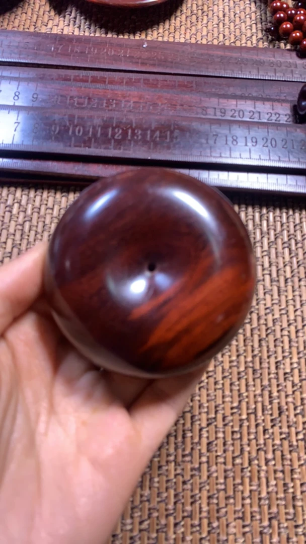 印度小叶紫檀大肥扣一个