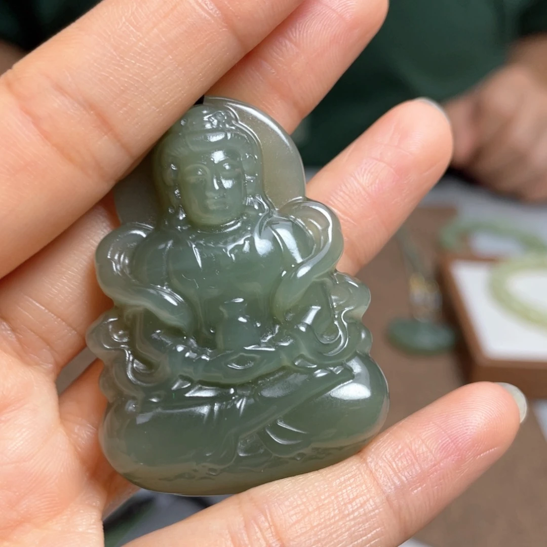 和田玉未镶嵌颈饰