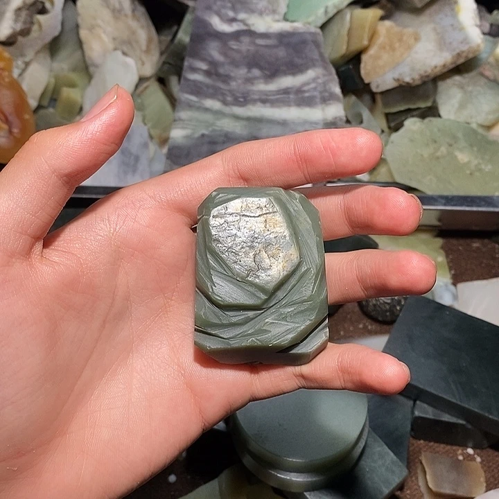 未镶嵌和田玉（糖玉）珠宝半成品