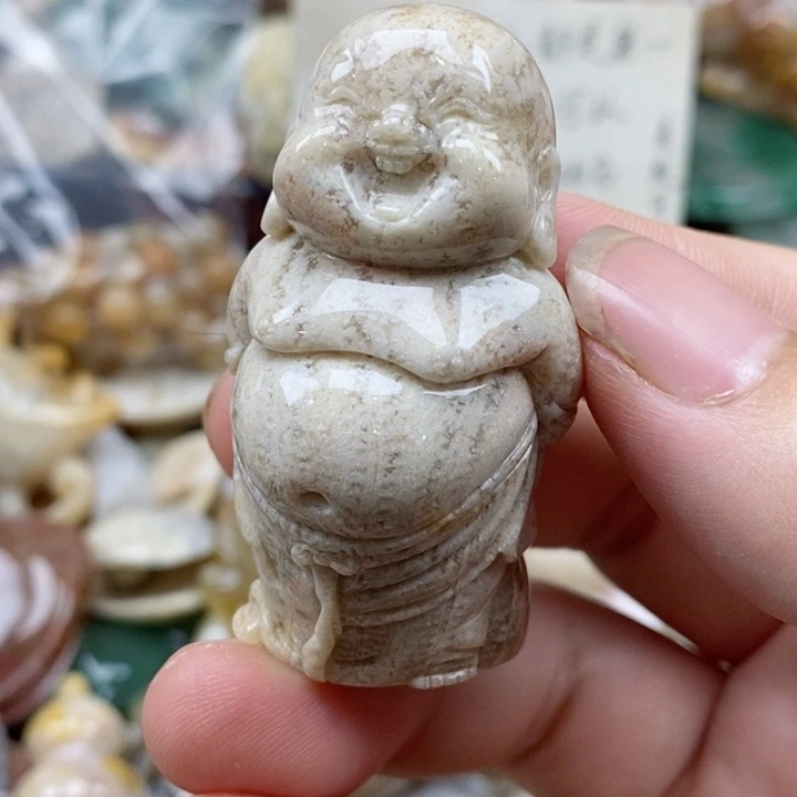 硅化珊瑚（珊瑚玉）未镶嵌颈饰