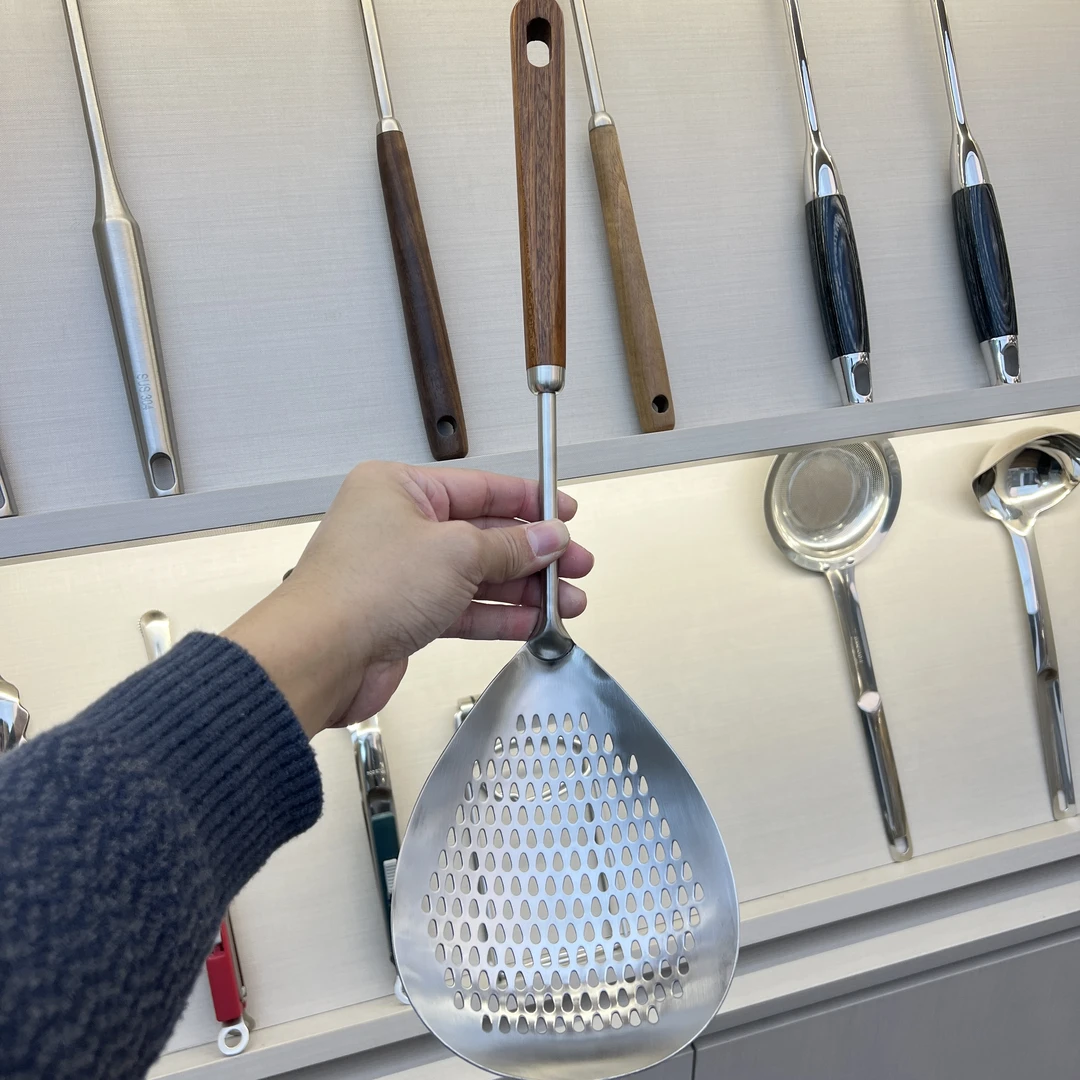 厨行家 304钢花椒漏勺家用厨房捞面条饺火锅漏勺胡桃木加长过滤勺