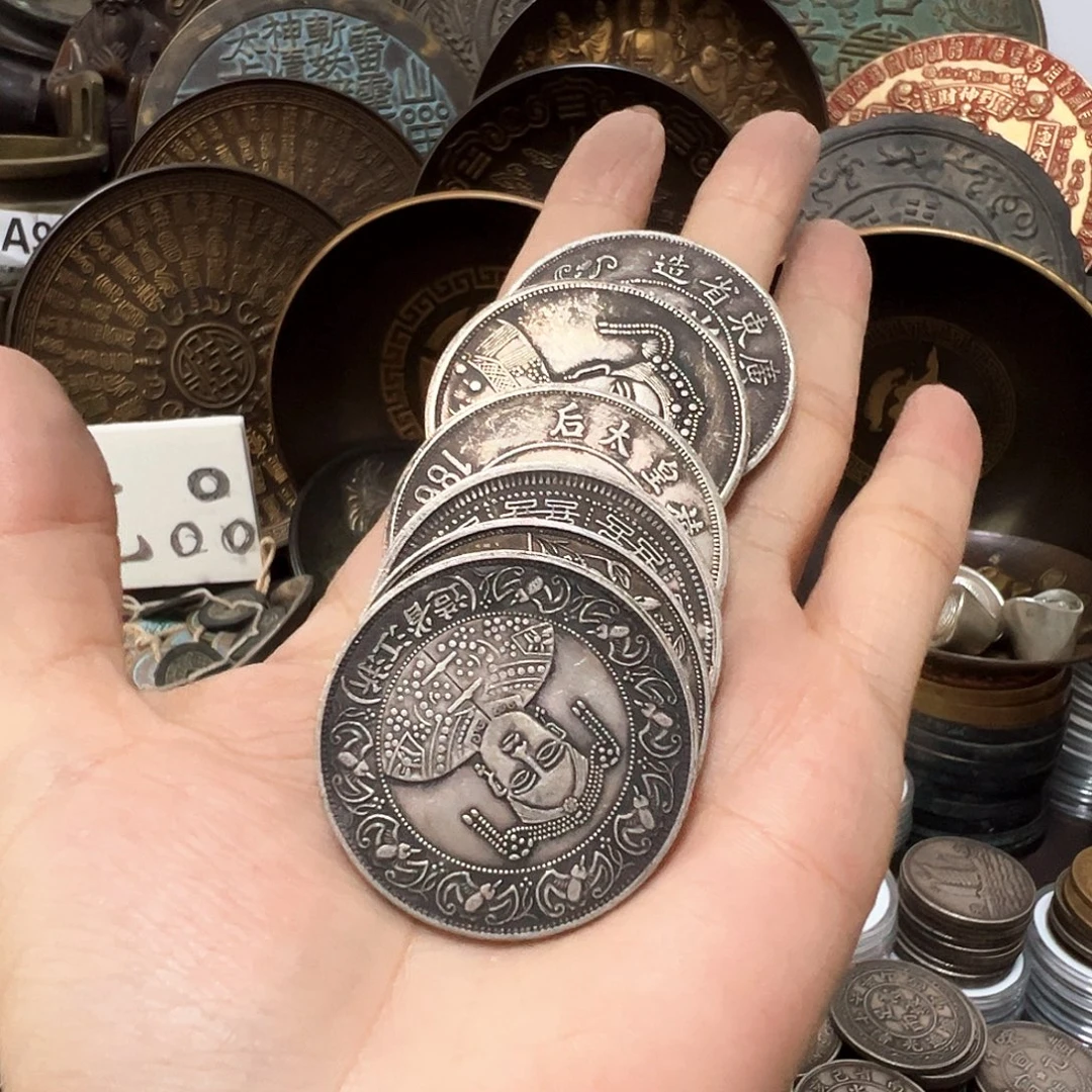 金属复古风格摆件