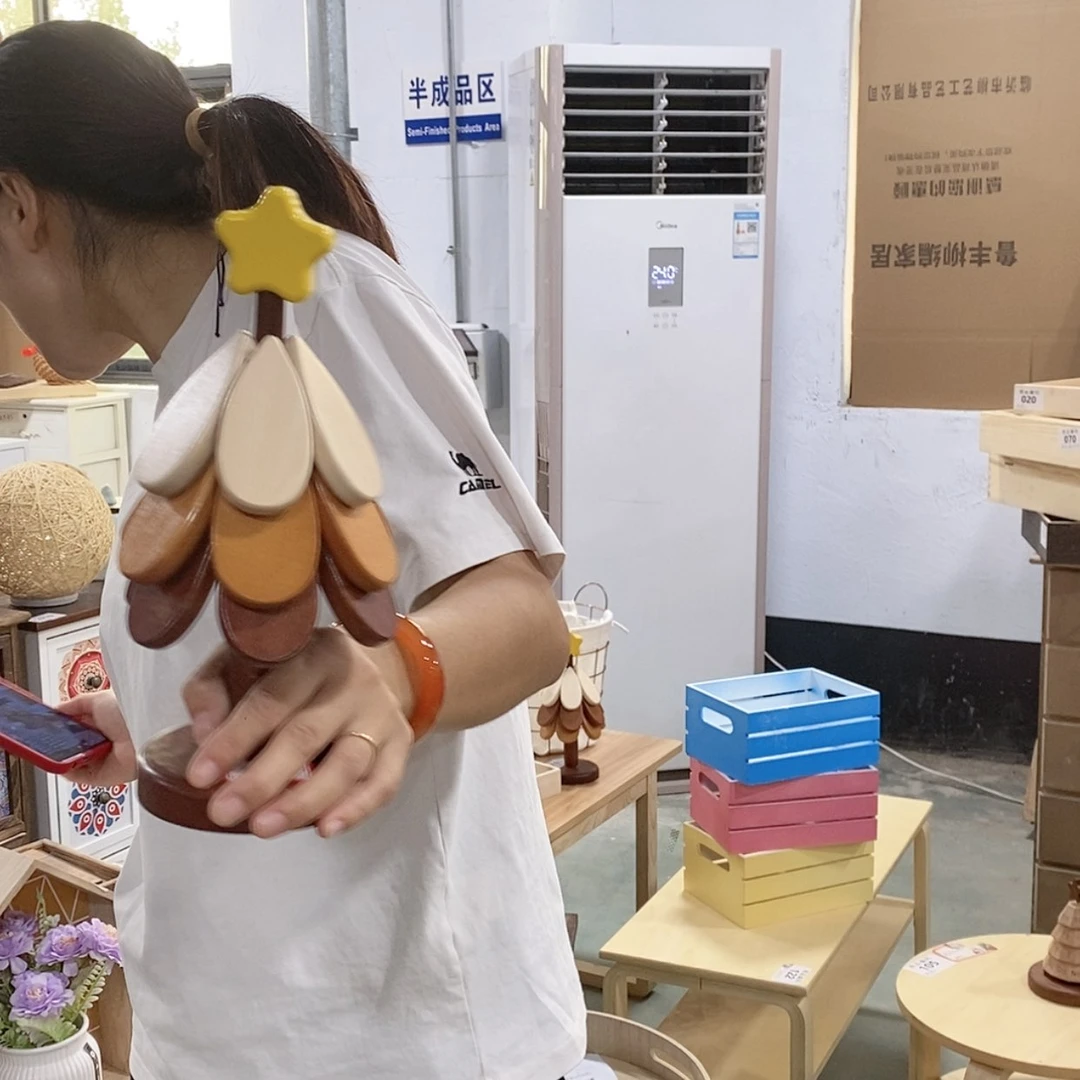 【闪购商品】翻盖塑料这是编号048