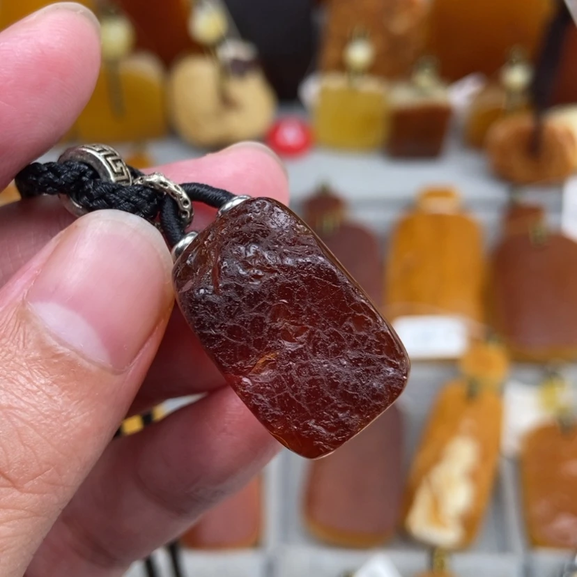 【闪购商品】未镶嵌颈饰琥珀