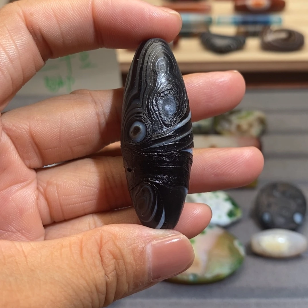 新***线玛瑙/玉髓手链未镶嵌