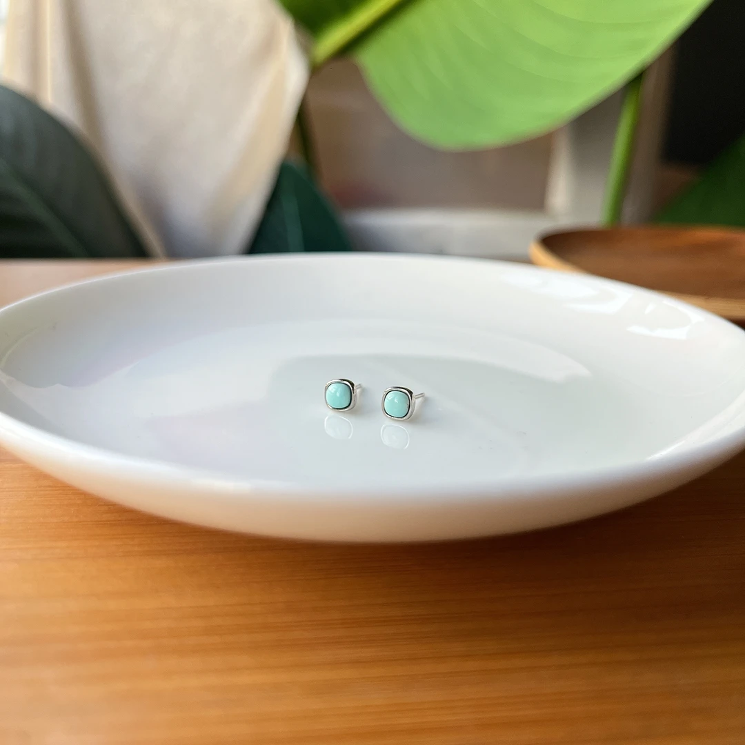 【郭老师】约4mm绿松石方形耳钉S925镶嵌