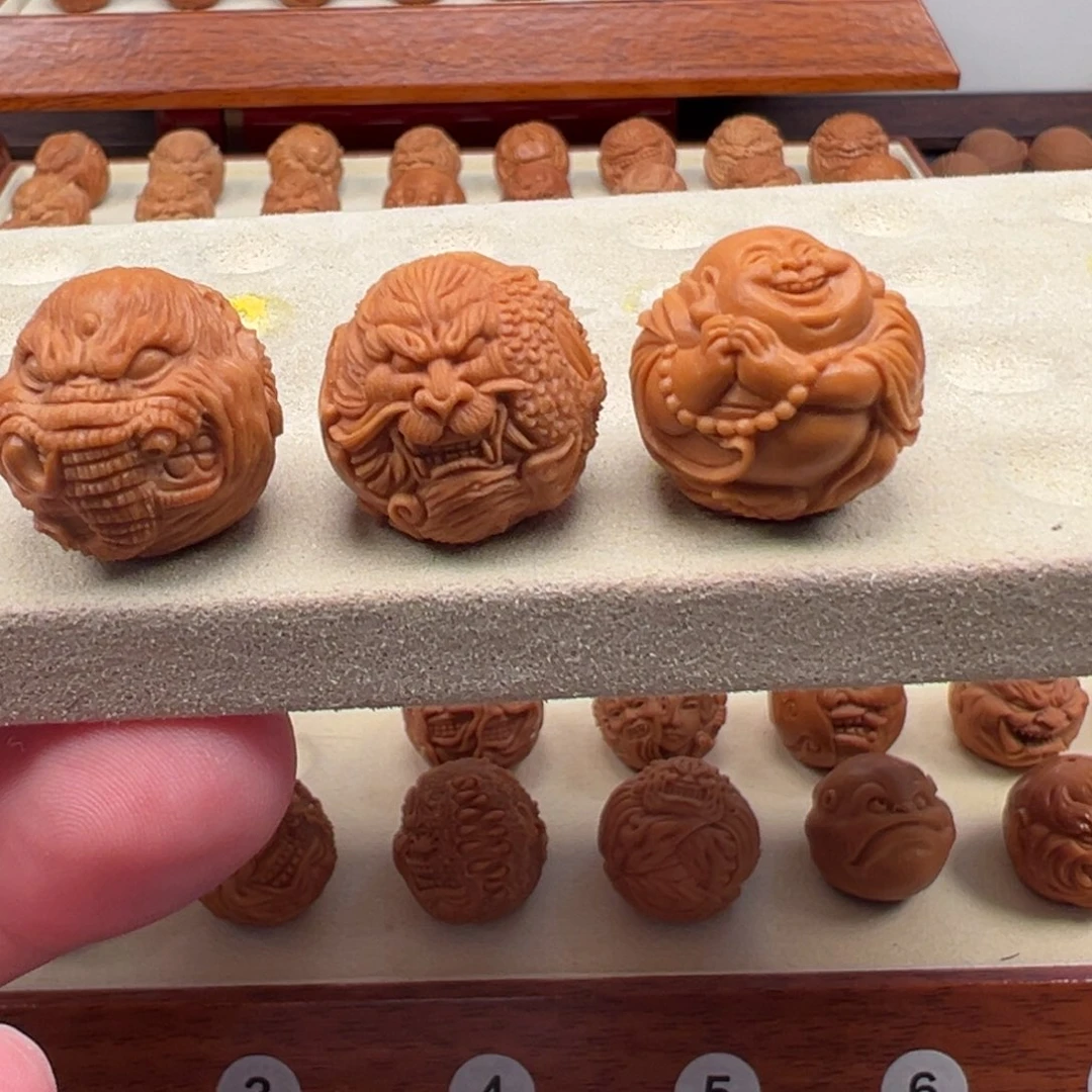 小****核桃吊坠龙弥勒➕狮驼岭➕象神