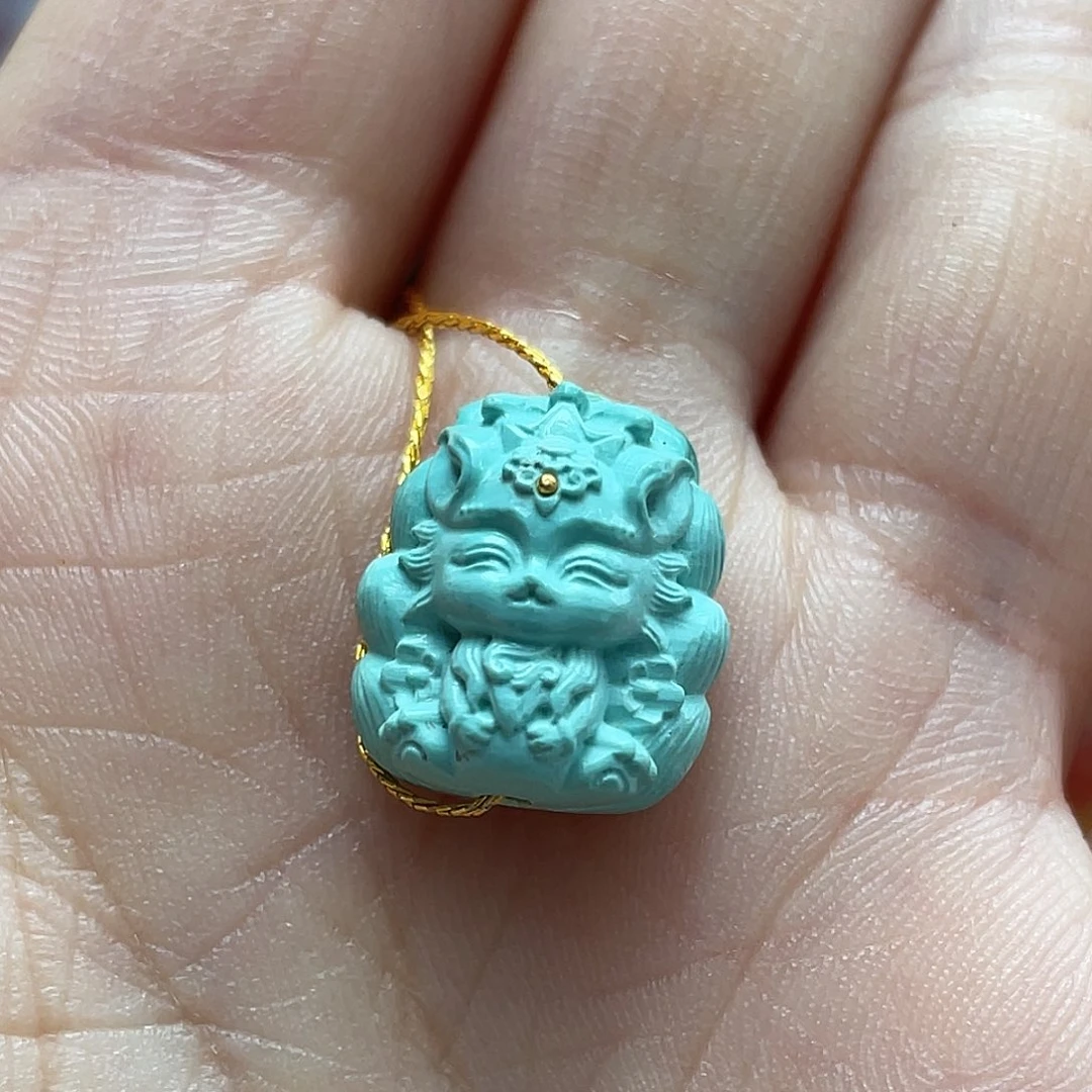 绿松石未镶嵌颈饰