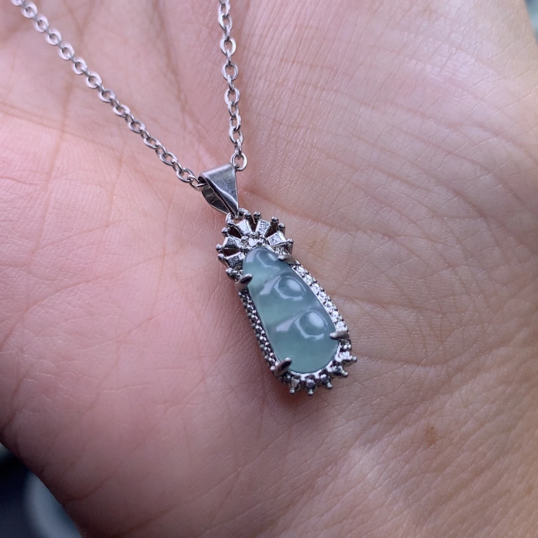 翡翠未镶嵌挂件吊坠