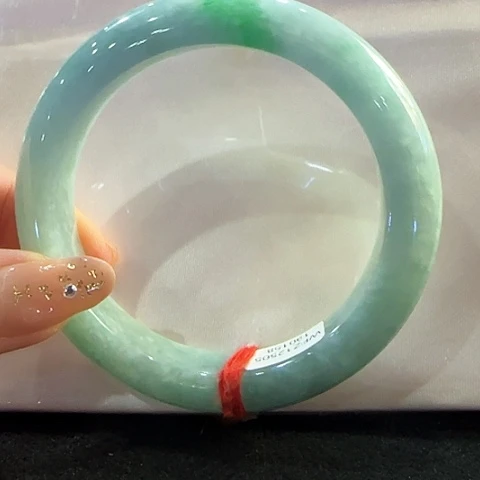 翡翠手镯未镶嵌天然feic