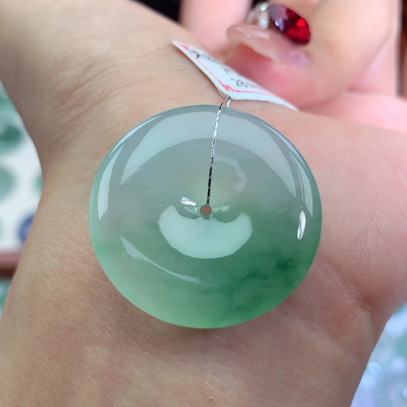 【闪购商品】翡翠吊坠(不含链)未镶嵌