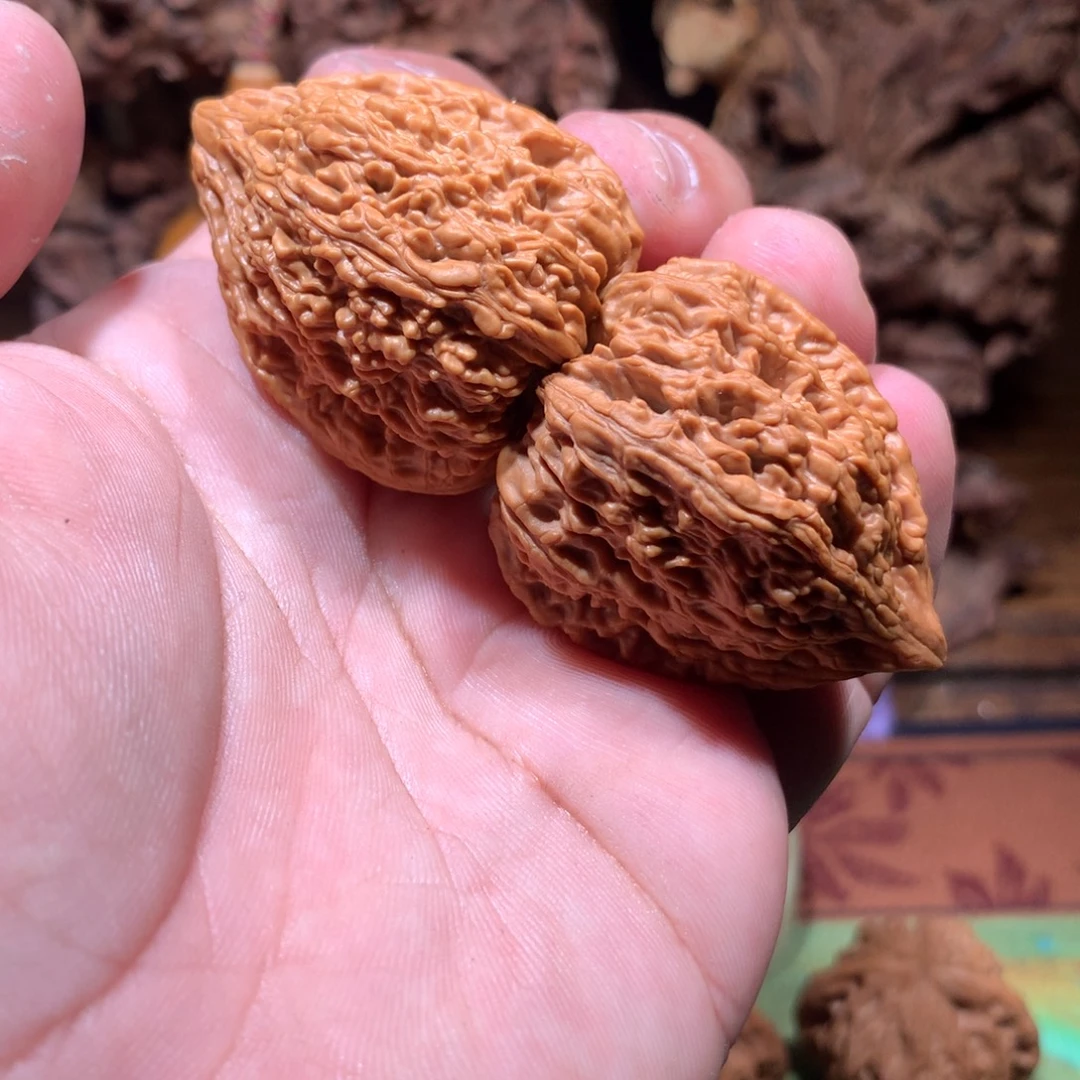 朕***子文玩核桃吊坠塔尖