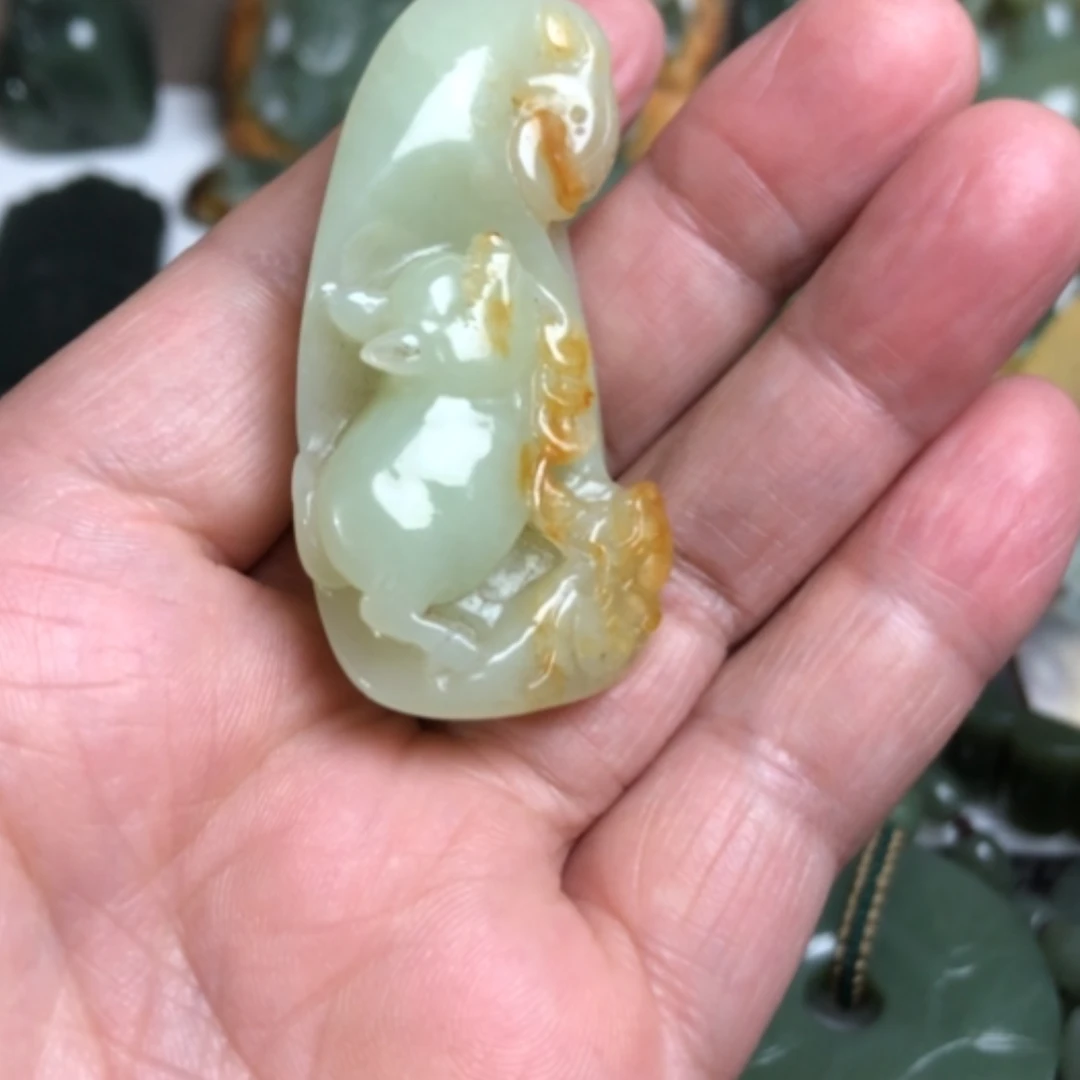 【闪购商品】岫岩河磨玉（透闪石质玉）挂件未镶嵌山*