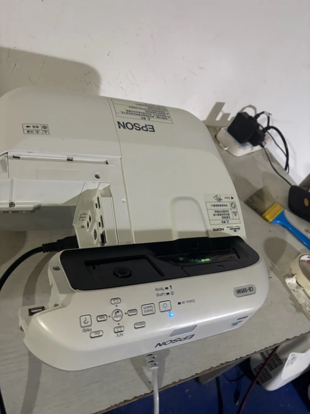 9新  二手 爱普生595wi 1280.800投影仪 运费自理