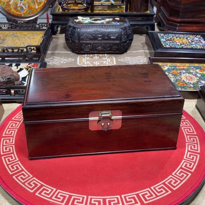 紫檀木类成套家具
