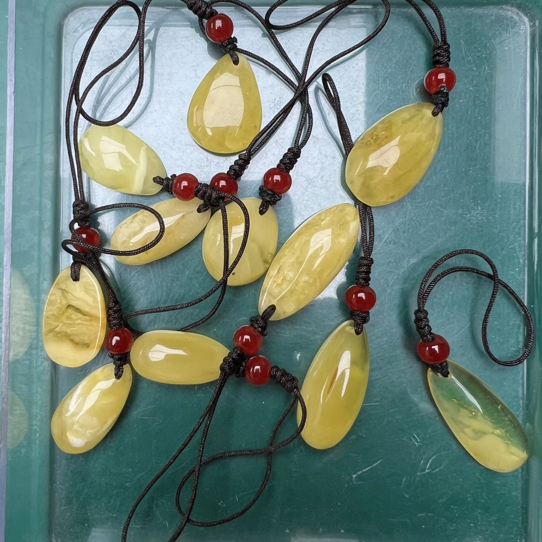 琥珀蜜蜡手机链微瑕 琥珀蜜蜡水滴型钥匙链多样性发货只发其一