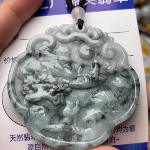 翡翠颈饰未镶嵌翡翠