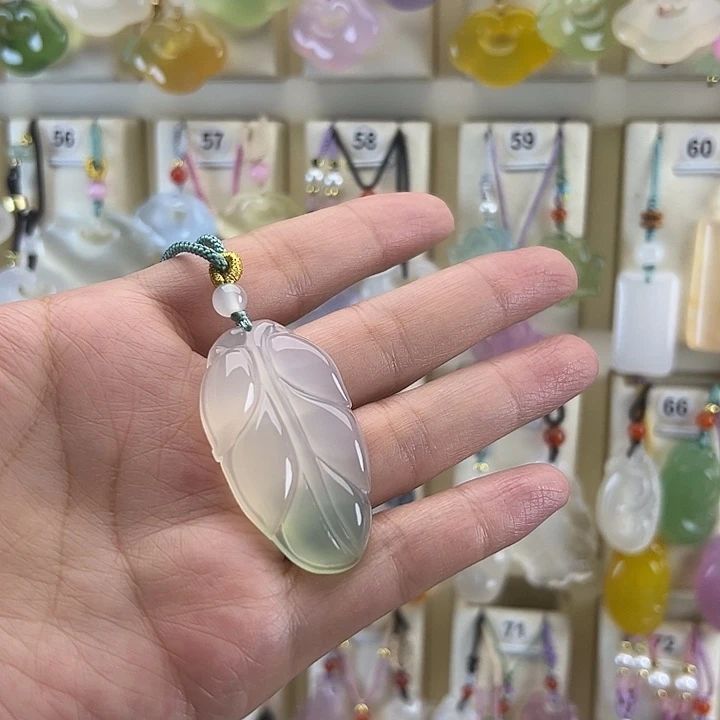 ****¹未镶嵌颈饰玛瑙/玉髓