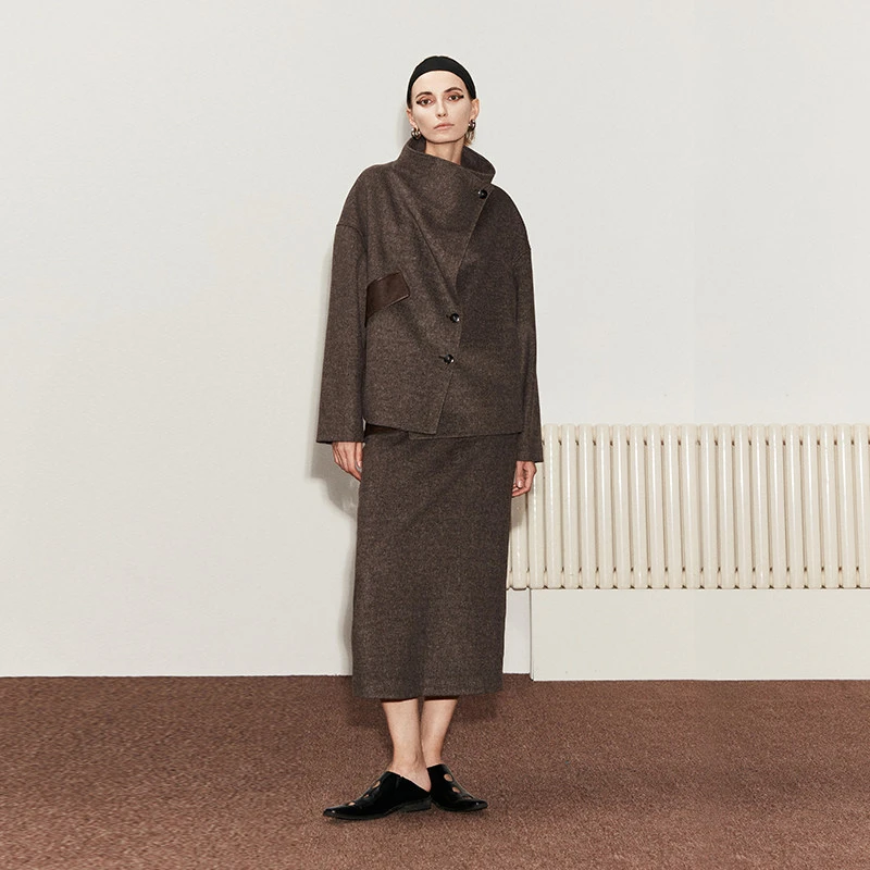 The Middle立领羊毛短款大衣冬季半裙小个子通勤松弛感廓形毛呢