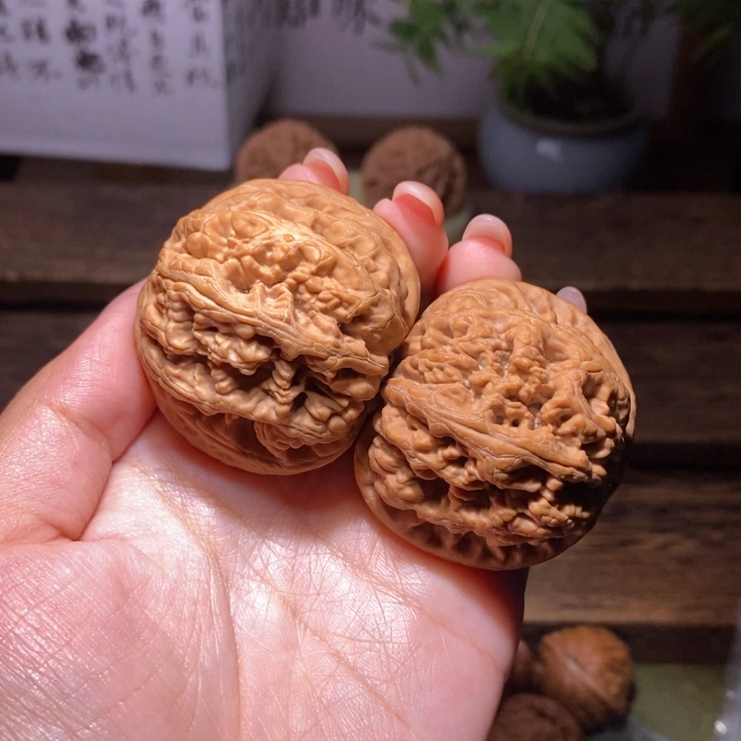 向***葛文玩核桃吊坠全品44球筋