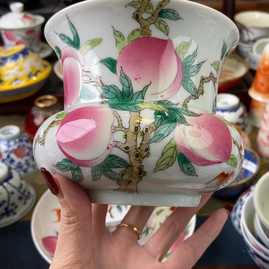 陶瓷艺术家的作品是一种