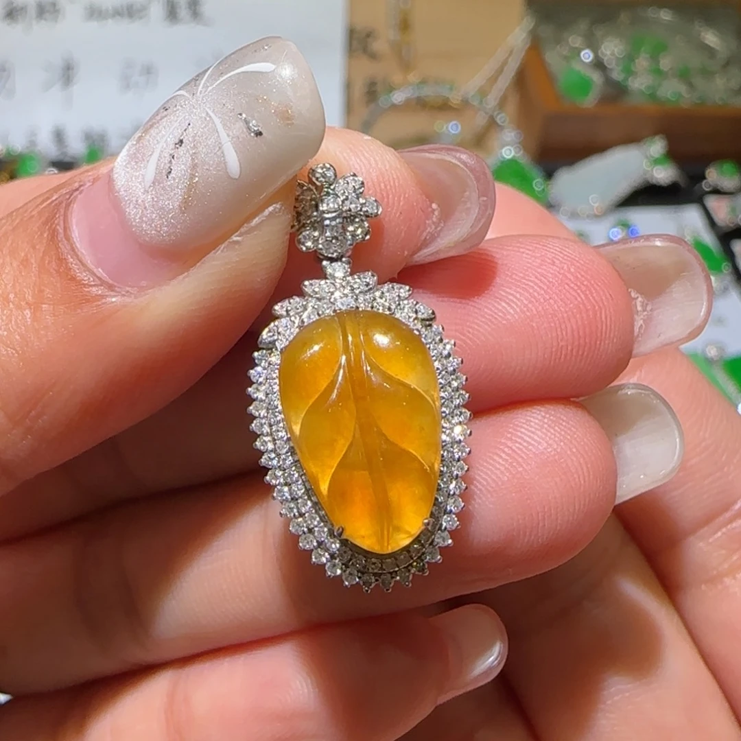【闪购商品】翡翠颈饰18K金镶嵌缅甸