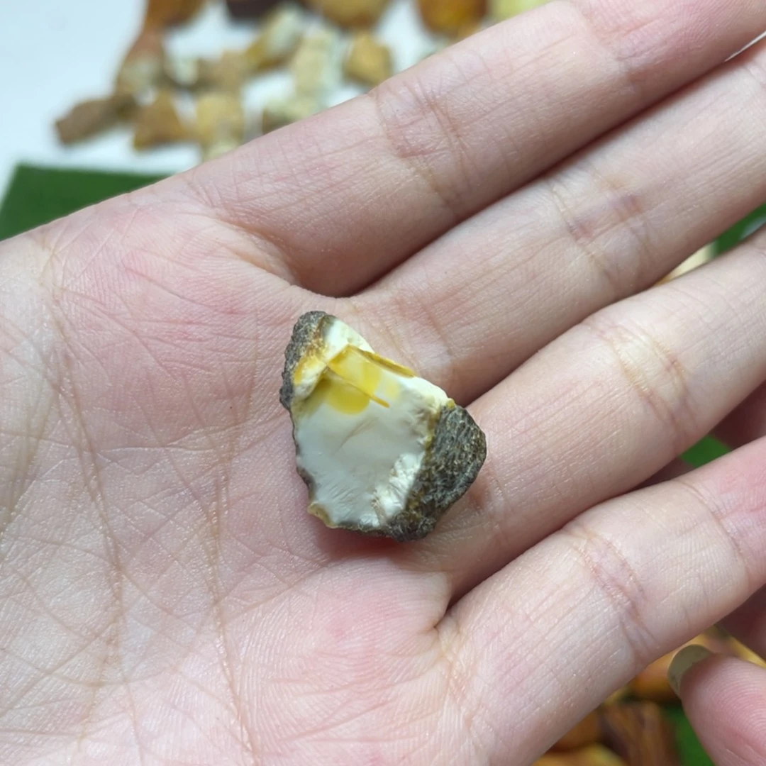 定制琥珀大**家天然原矿