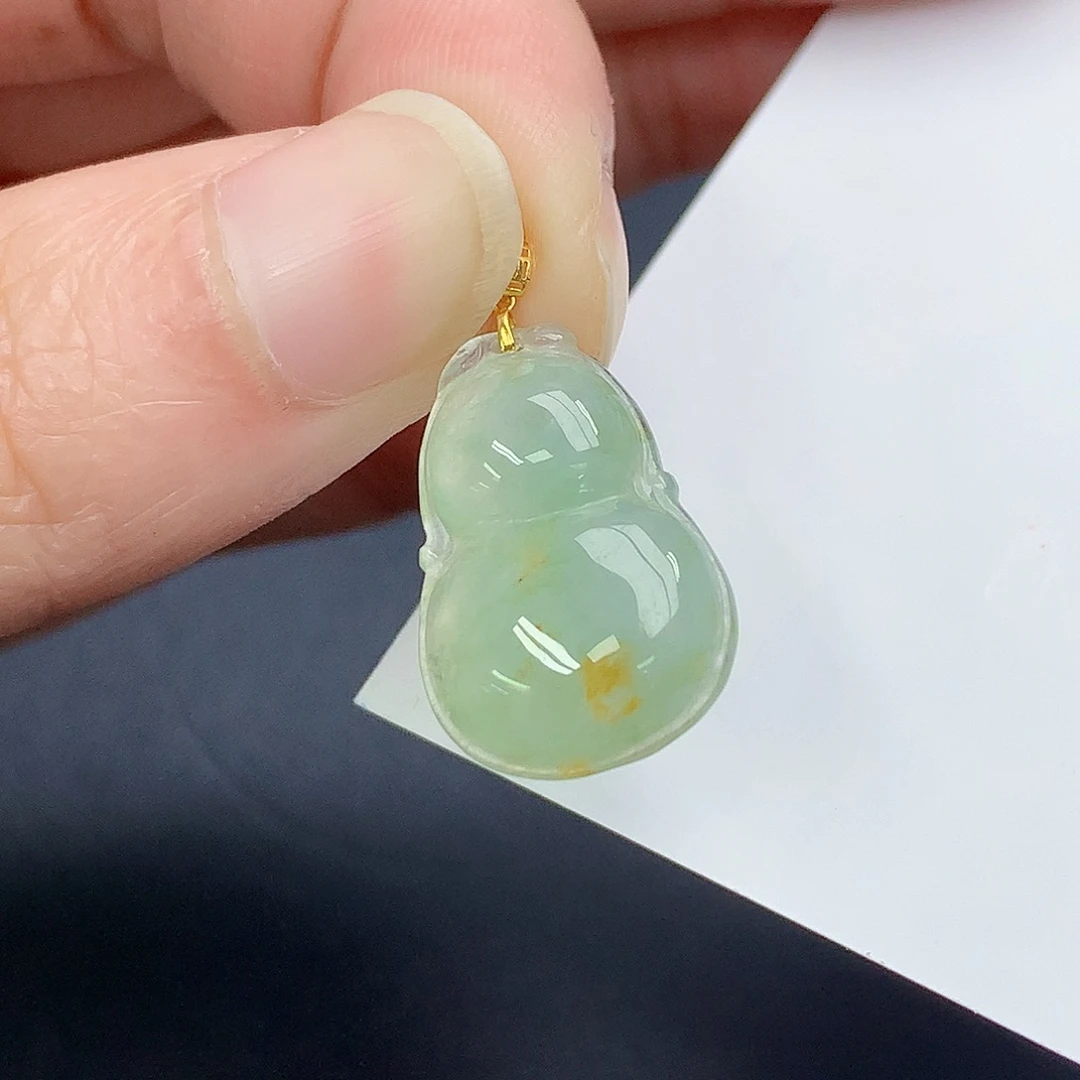 颈饰18K金镶嵌翡翠