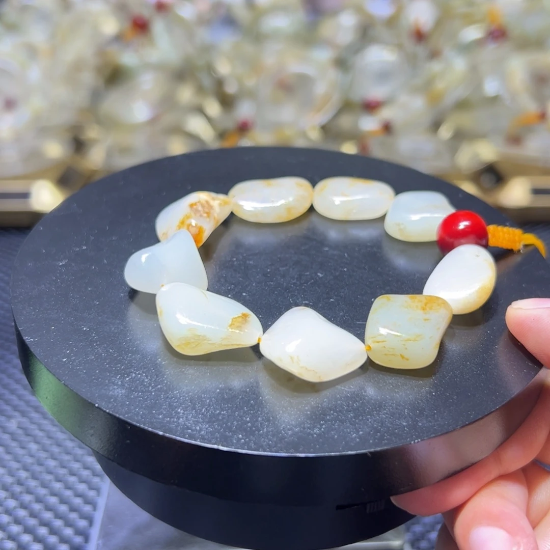 和田玉（子料）未镶嵌吊坠(不含链)44克