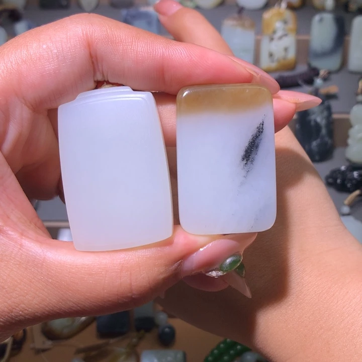 o***书和田玉未镶嵌颈饰