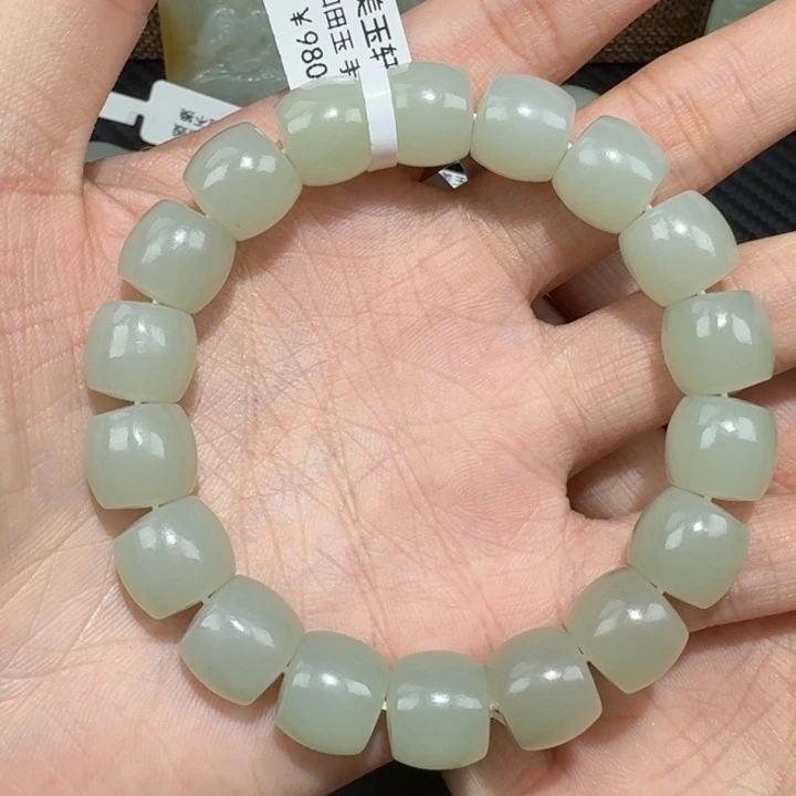 和田玉未镶嵌手串