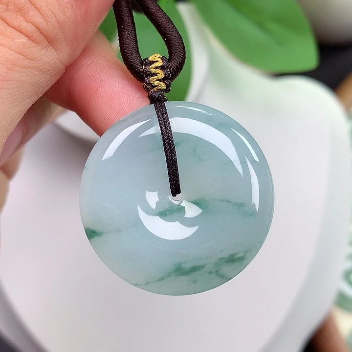 翡翠未镶嵌颈饰平安扣 31.7x6.0mm