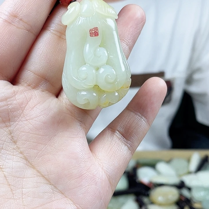 颈饰未镶嵌和田玉