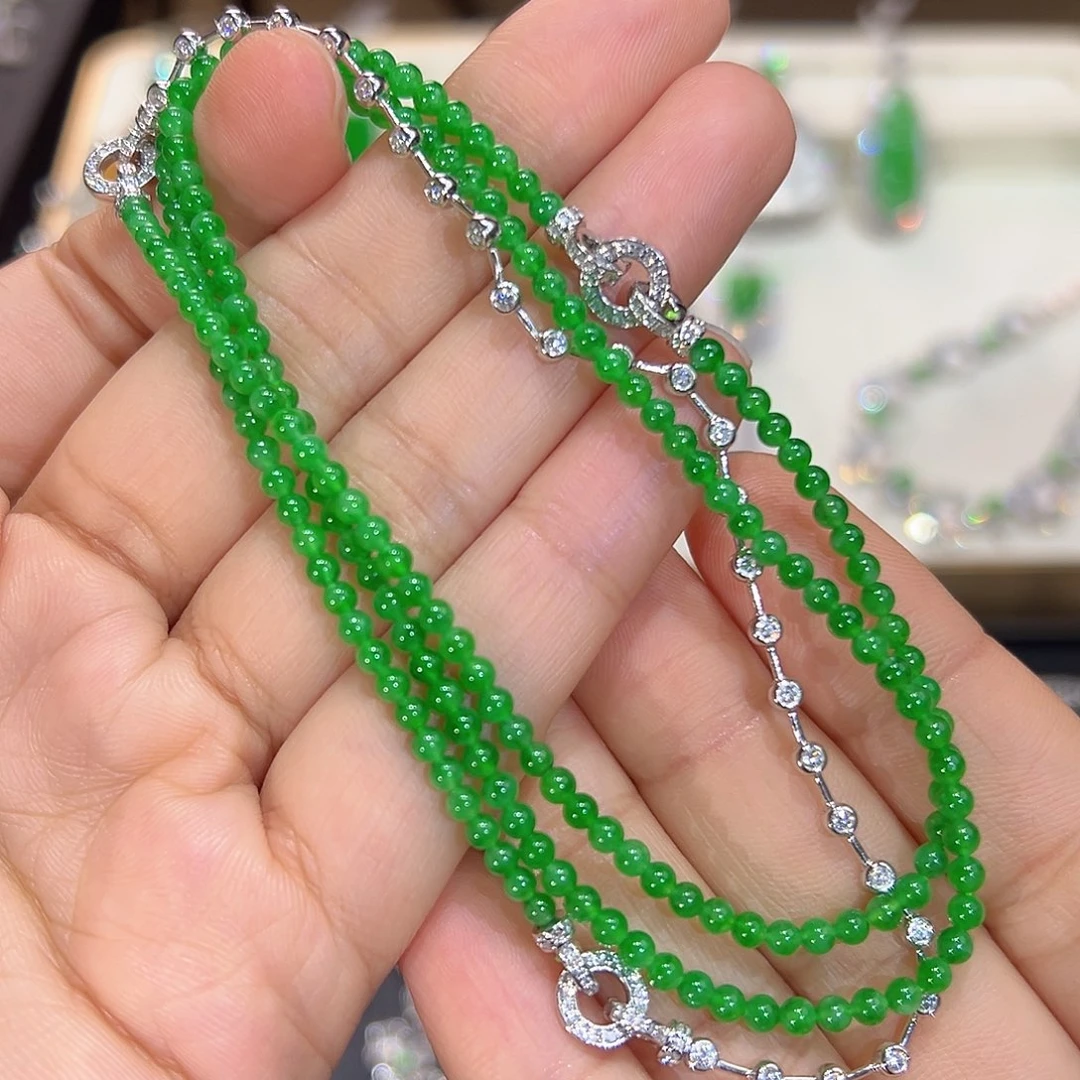 翡翠18K金镶嵌颈饰