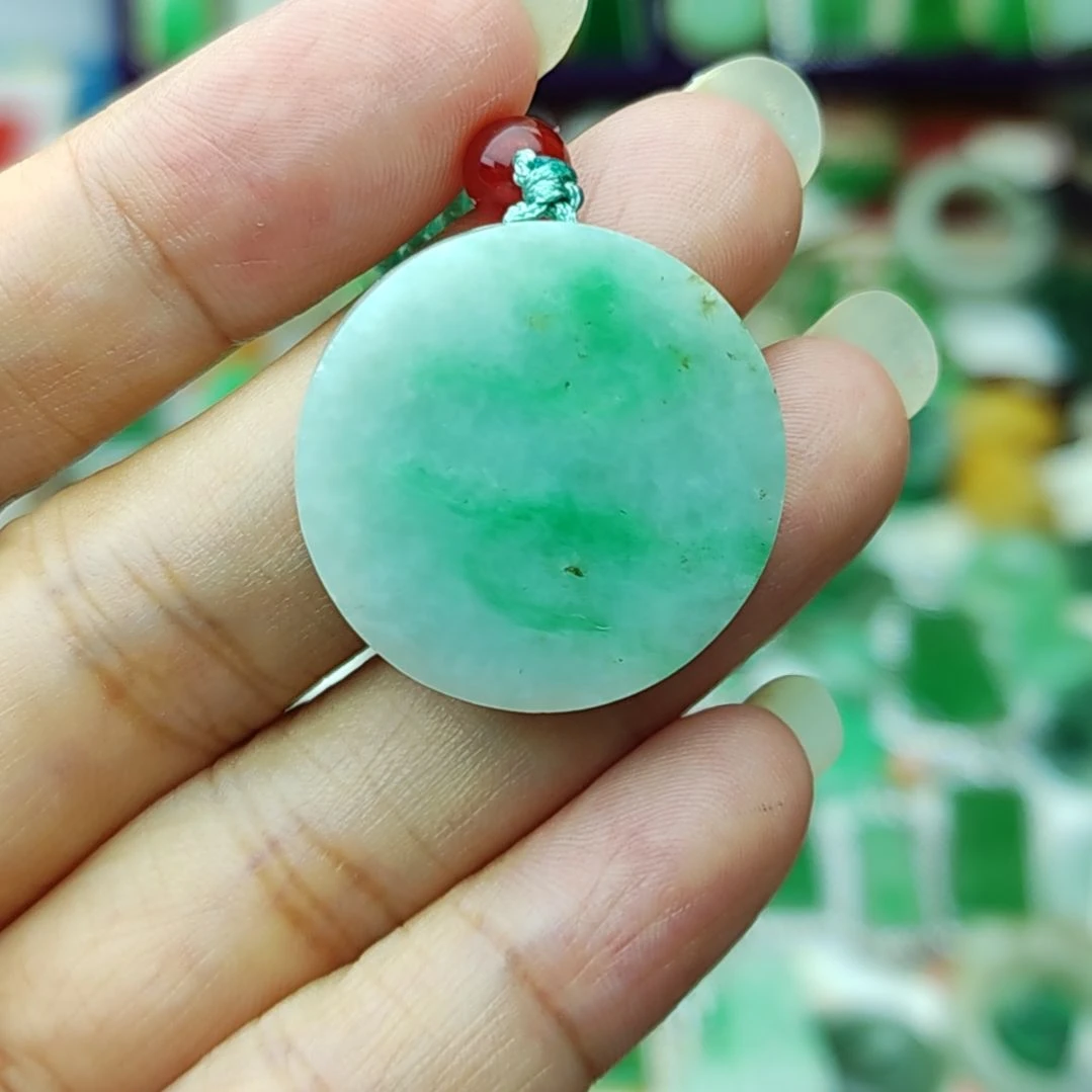 翡翠未镶嵌颈饰31