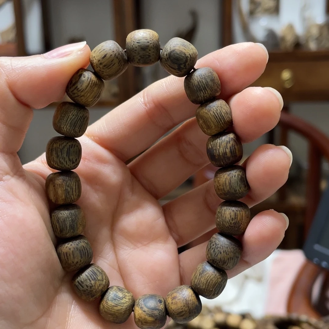 山***月沉香沉香碎屑老型珠1.0