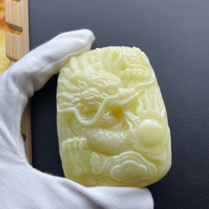 琥珀未镶嵌颈饰天然琥珀蜜蜡
