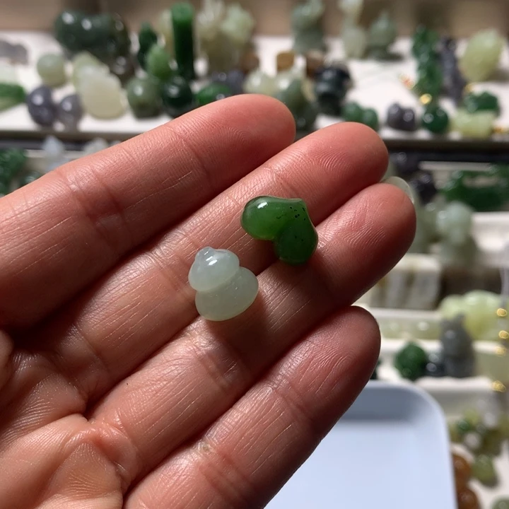 和田玉未镶嵌珠宝奇石