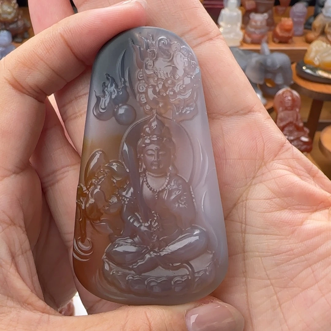 马***人玛瑙/玉髓未镶嵌颈饰