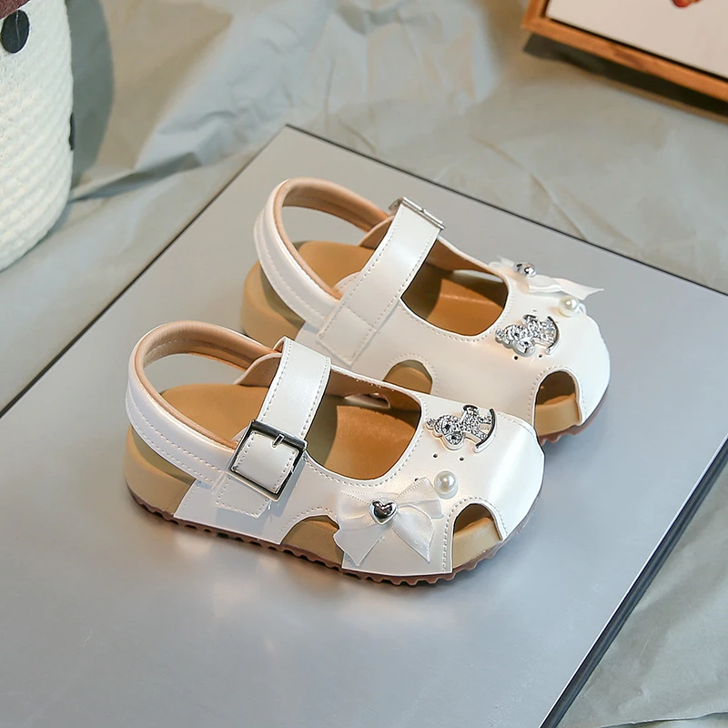 女童时尚罗马凉鞋2025夏季新款韩版时尚儿童镂空波点沙滩鞋